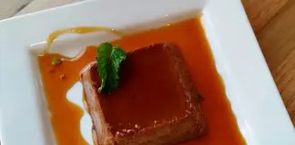 Flan de chocolate e baunilha Flan de chocolate e baunilha