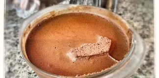 Mousse de chocolate e Leite condensado