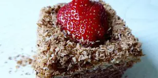 Bolo de morango e coco sem lactose