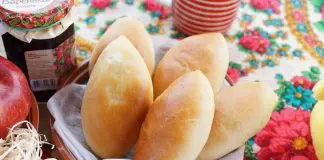Pão doce recheado de maçã Pão doce recheado de maçã