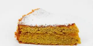 Bolo de cenoura e cardamomo Bolo de cenoura e cardamomo