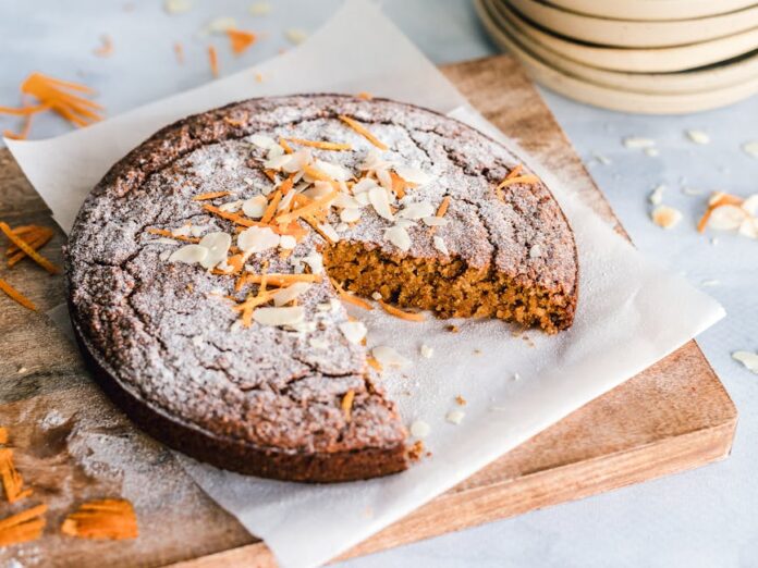 Bolo húmido feito no liquidificador A receita que surpreende