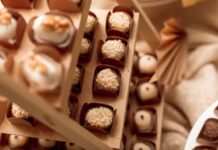 A delicious assortment of elegant truffles on display, perfect for events. Captured in São Paulo.