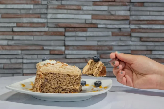 Bolo de banana fofinho que vai desaparecer em minutos