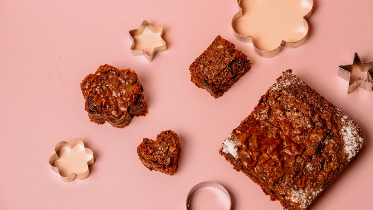 Bolo brownie: Como fazer um bolo húmido e intenso passo a passo