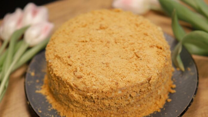 bolo-de-bolacha-cremoso-a-receita-classica-que-ganha-sempre-na-mesa