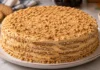 Apresentação final de Bolo de bolacha com leite condensado e creme de manteiga