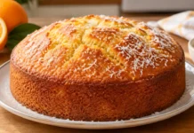 Bolo de laranja e coco com miolo macio Apresentação final de Bolo infalível de laranja e coco, aroma cítrico e miolo macio